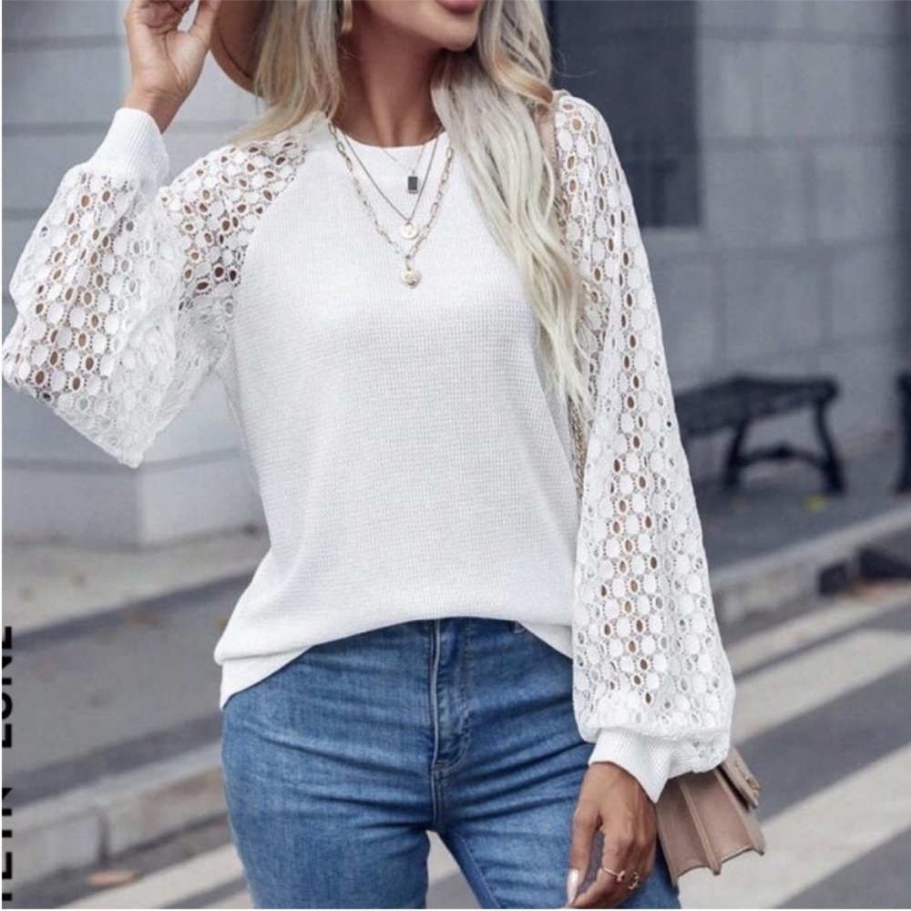 MIHOLL Boho Lune Lace Sleeve Top. Small. NWT. - Picture 1 of 10